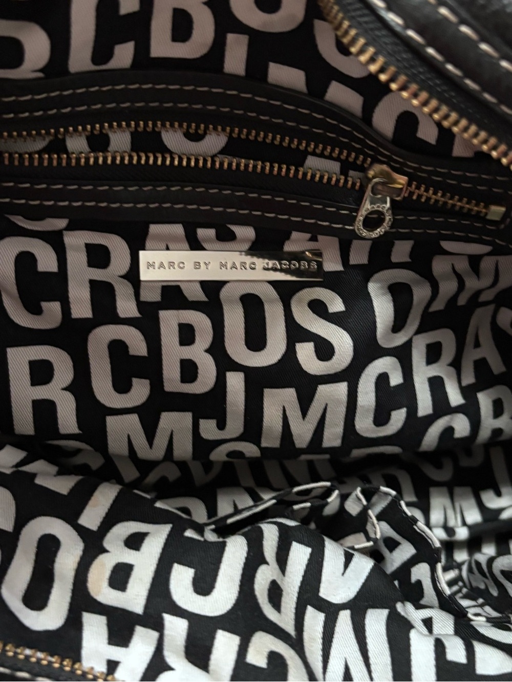 Marc by Marc Jacobs vintage Black Pebbled Satchel Zip Buckle Logo Silver HW - Picture 11 of 15